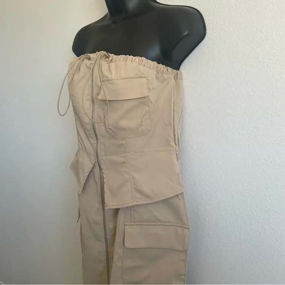 NWT PrettyLittleThing Strapless Cargo Midi Dress W-8 Tan Zip Front Utility - Picture 3 of 10